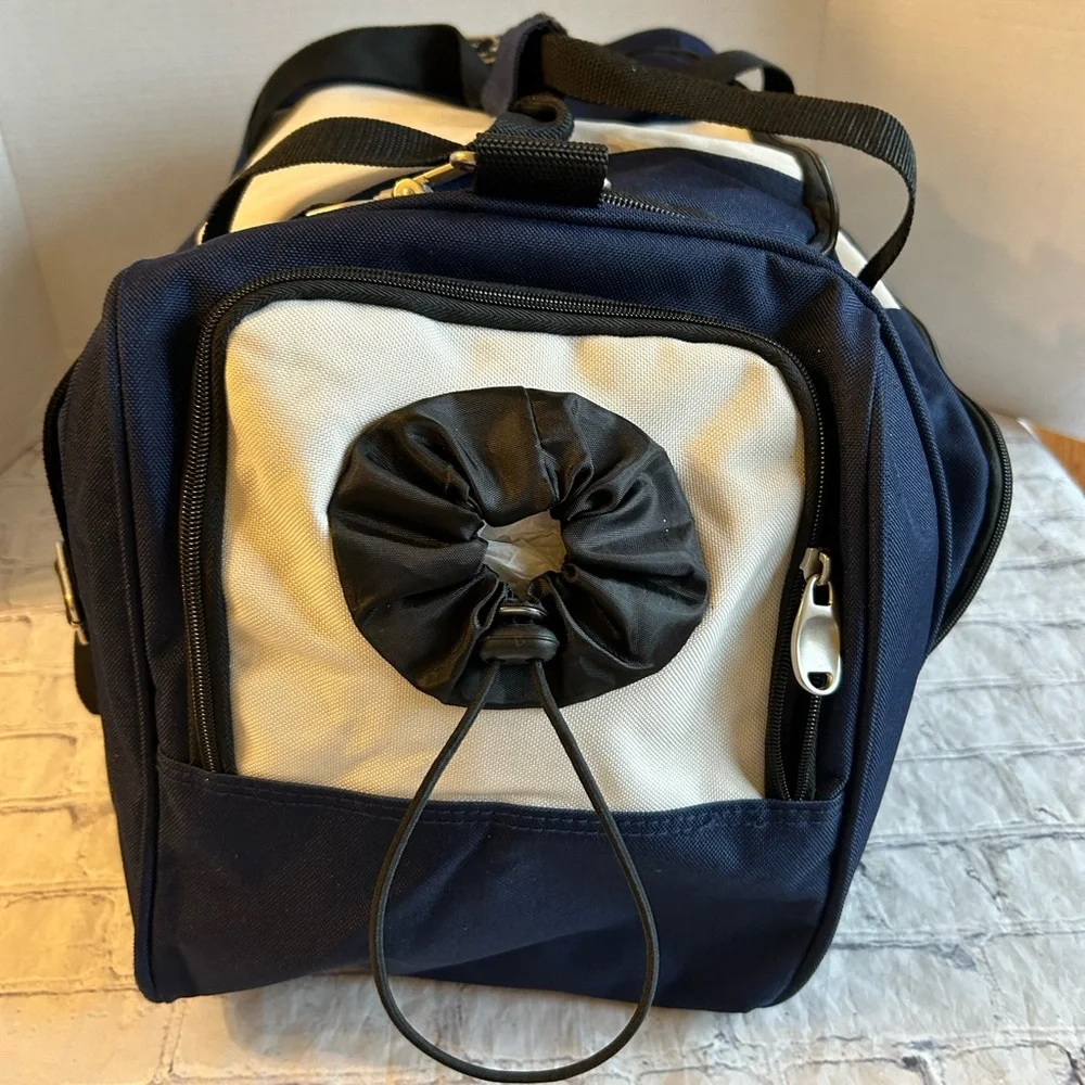 RUSSELL EXCLUSIVELY DISTRIBUTED BY PREMIUM BAGS,LLC LOGO NCCA FINAL FOUR DUFFEL